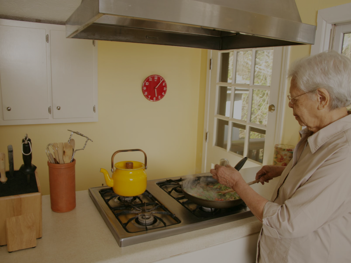 cookingsafetyolderadultaa3_8